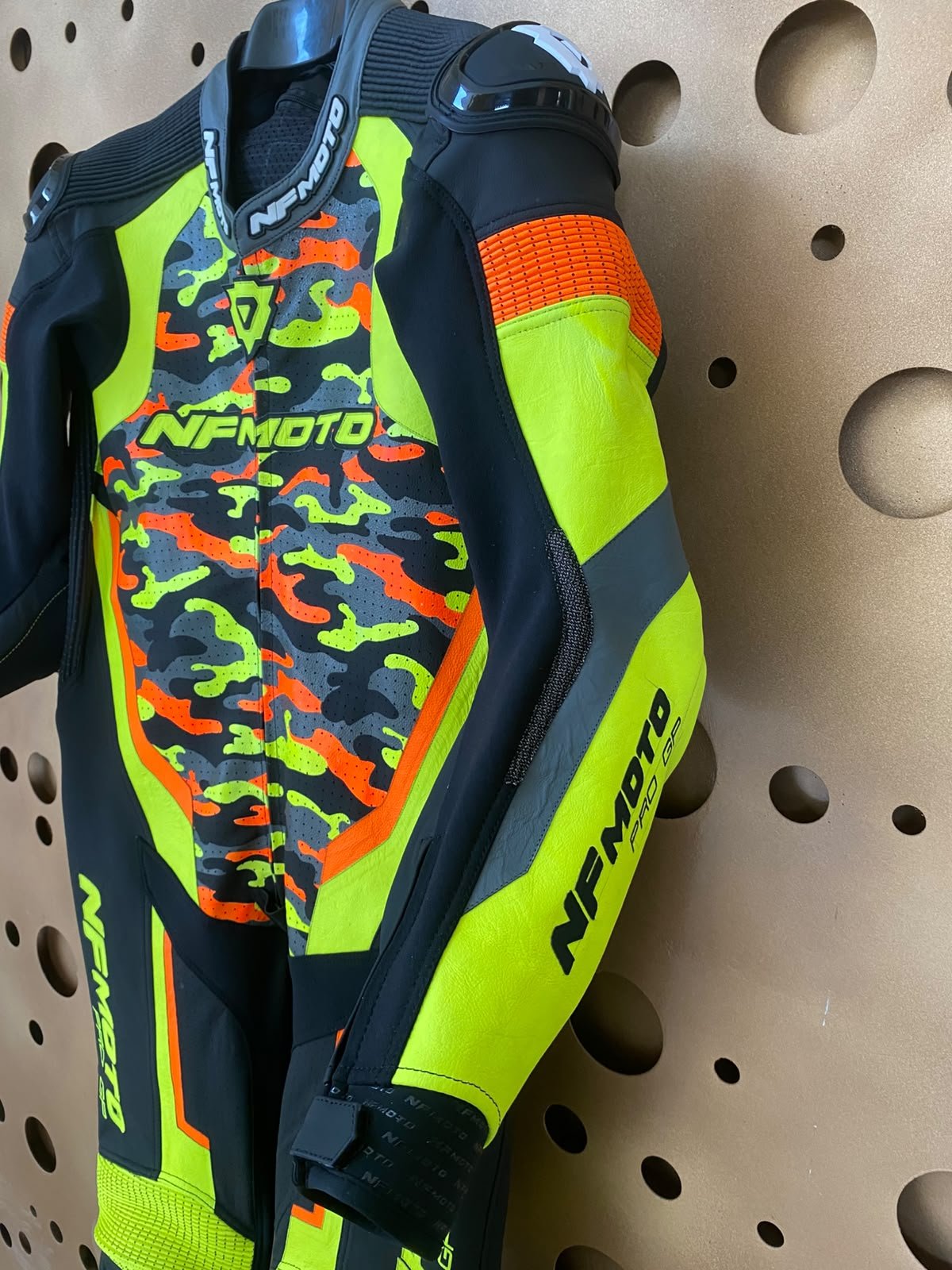 NFmoto custom leather race suit, detail view