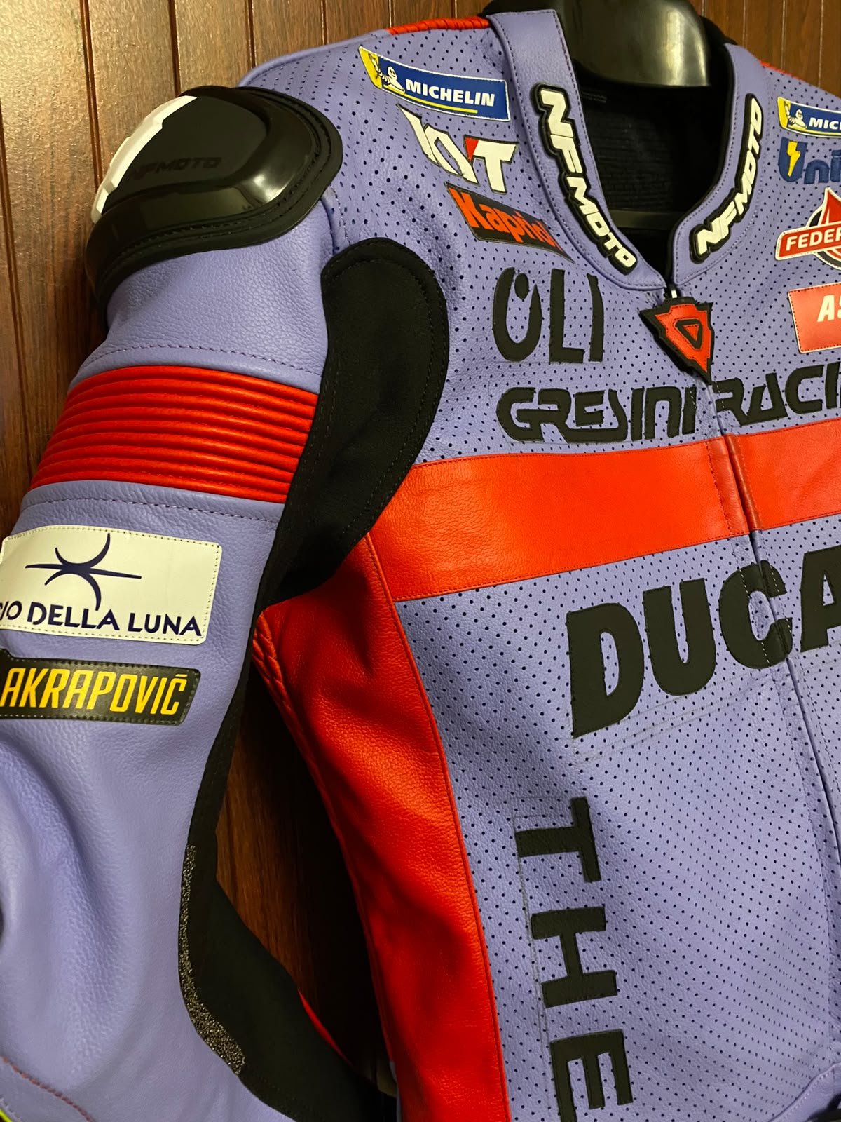 NFmoto custom leather race suit, detail view
