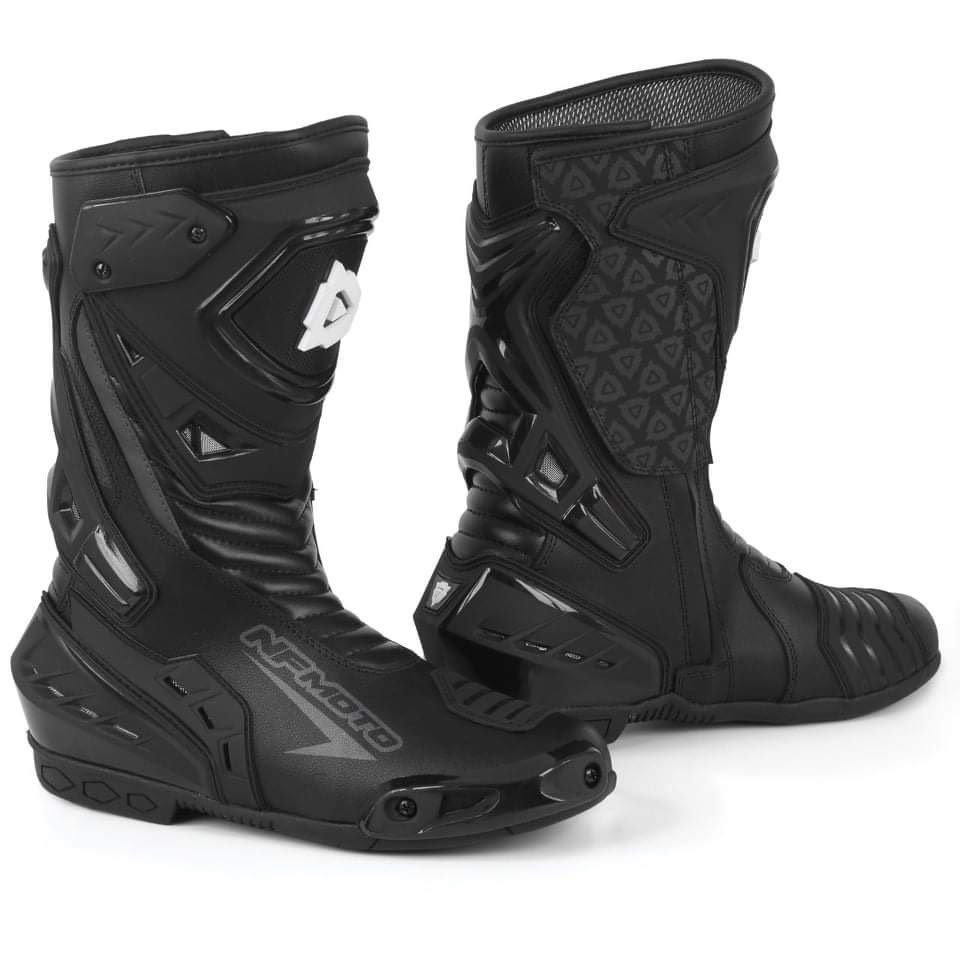 NFmoto custom leather race suit, detail view